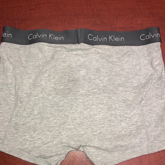 Men’s Calvin Klein Trunk - Picture 2 of 5